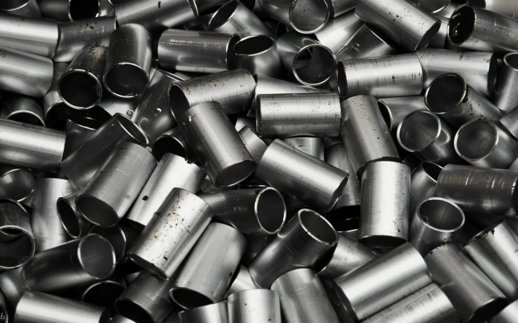 Fabricación de piezas metálicas con embutición